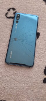 Huawei P20 na ND - 2