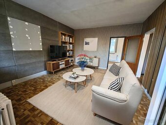 Predaj 3 izbový byt, čiastočne zrekonštruovaný, 72m2, centr - 2