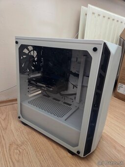 PC aj pre nenáročného hráča (Skrinka, zdroj Be Queit...) - 2