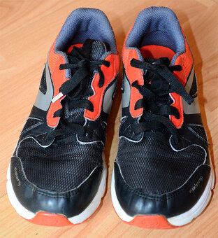 Tenisky Decathlon Kalenji, vel. 35, vd 23cm - 2