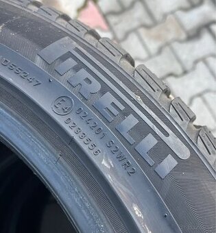 235/45 R18 Zimne Pirelli - 2