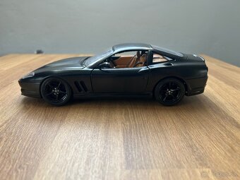 Ferrari 550 Maranello 1:18 Bburago - 2