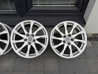 Audi A4 originál elektróny 17" ‼️ - 2
