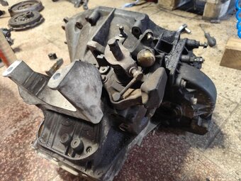 Peugeot 407 Prevodovka - 2