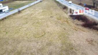 Veľký rovinatý pozemok na výstavbu rodinných domov 5 263 m2 - 2