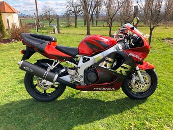 Honda CBR 900RR Fireblade SC33, Top stav, nová cena - 2