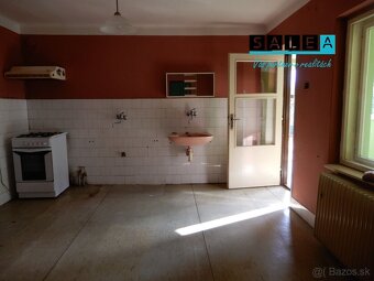 Rodinný dom, 140 m2, garáž, letná kuchyňa, Šarovce, okr. Lev - 2