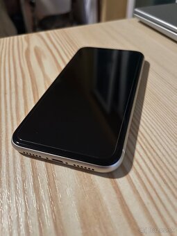iPhone 11 64gb white - 2