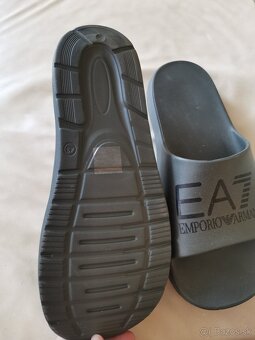 Pánske šľapky č 43 Armani, nenosené - 2