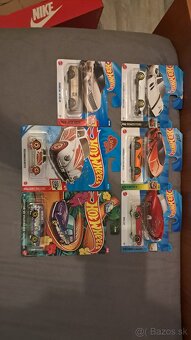 Hotwheels zbierka europských aút 16ks - 2