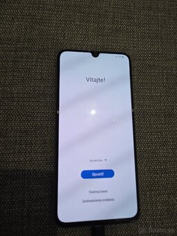 Samsung galaxy a70 128gb memory/6 GB ram - 2