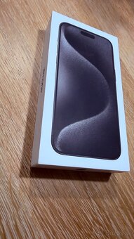 iPhone 15 Pro Max 256 GB - 2