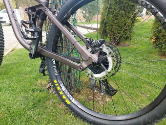 predám horský bicyke cross dt swiss zn. Stay true - 2