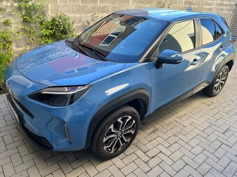 Predám Toyota Yaris Cross benzin - 2