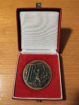 Medaila 100 rokov ťažby - 2