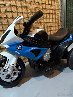 Detská elektrická trojkolka BMW S1000RR - 2