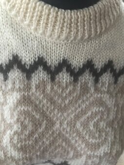 Kvalitný dámsky pulóver z ovčej vlny-L - 2