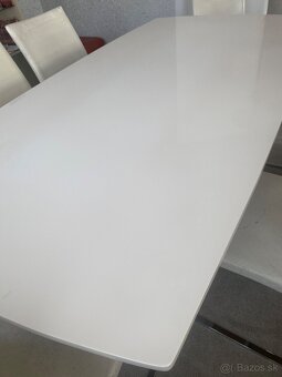 Jedálenský stol - 2