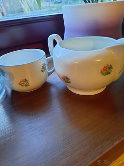 Starý porcelán. - 2