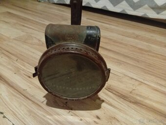 Karbónova halogenova lampa 1946 - 2