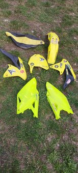Plasty rmz 250 2010 - 2