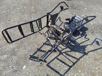 Predám sedačku na HR EPSILON Q170Z + olejovú nádrž - 2