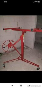 Zdvihák na sadrokartón - 2