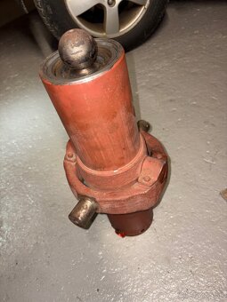 Kyper majler hydraulicky piest - 2