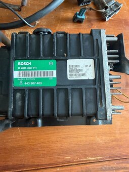 Originál Audi / VW–Riadiaca jednotka motora + príslušenstvo - 2