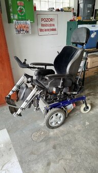 Invalidný elektrický vozik - 2