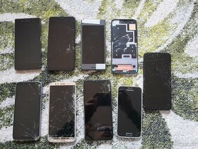 Rôzne telefóny na náhradné diely alebo opravu - 2