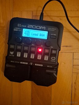 Predám gitarový multiefekt Zoom g1 four - 2