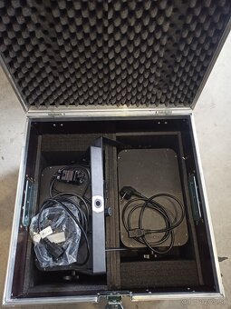 Na predaj Stairville FLOOD RGBW a WW/CW - 2