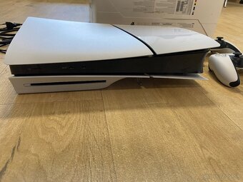 Playstation 5 slim 1tb + 2 ovládače - 2