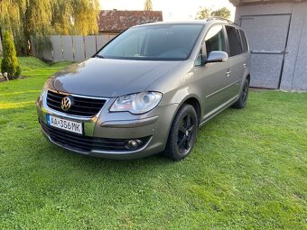 Volkswagen Touran - 2