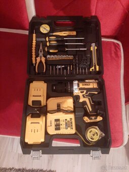 Predám AKU skrutkovač značka DEWALT - 2
