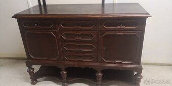 Starožitná masivna komoda - 2