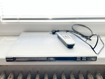 DVD VIDEO PREHRÁVAČ Philips DVP3005 - 2