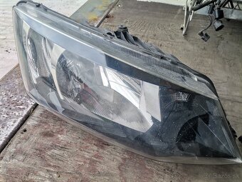 Predne svetla skoda fabia 3 model 2015-2018 - 2