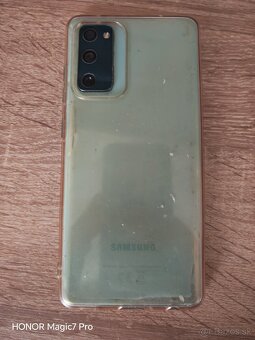 Samsung Galaxy S20 FE - 2
