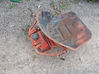 Sedadlo do traktora KLEPP Elastomat 600 - 2