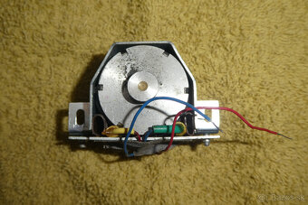 motorček do magnetofónu Tesla A3 - 2