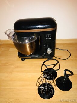 Kuchynský robot - 2