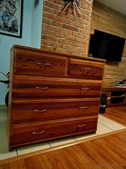 Komoda - 2