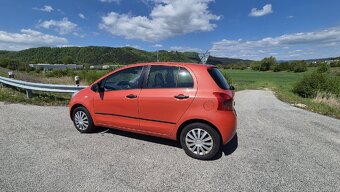 Toyota Yaris - 2