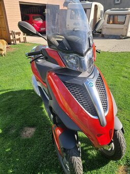 Predam PIAGGIO MP3 300 , YOURBAN ,,B" vodičák - 2