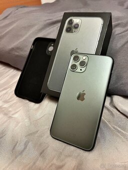 iPhone 11 Pro 256GB Midnight Green - 2