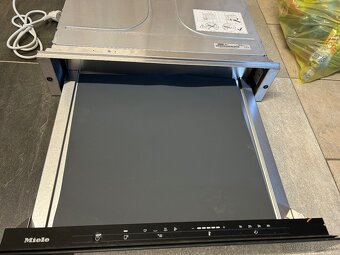 MIELE ESW7010 GRGR, OHŘEVNÁ ZÁSUVKA - 2