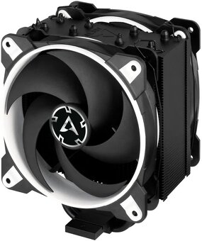 Na predaj ešte stále dostatočne výkonné PC na hry a prácu. - 2