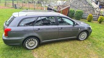 Avensis 2.2d-cat - 2